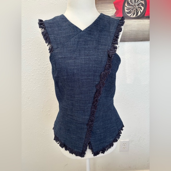 BCBGMaxAzria Munson Top - Picture 4 of 9